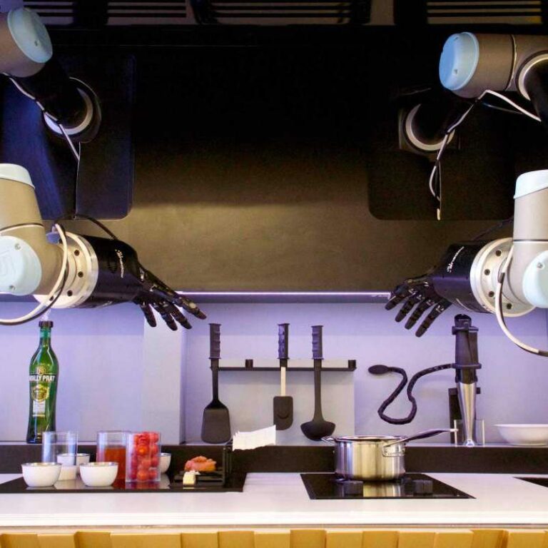 moley-robotics-automated-kitchen_lr