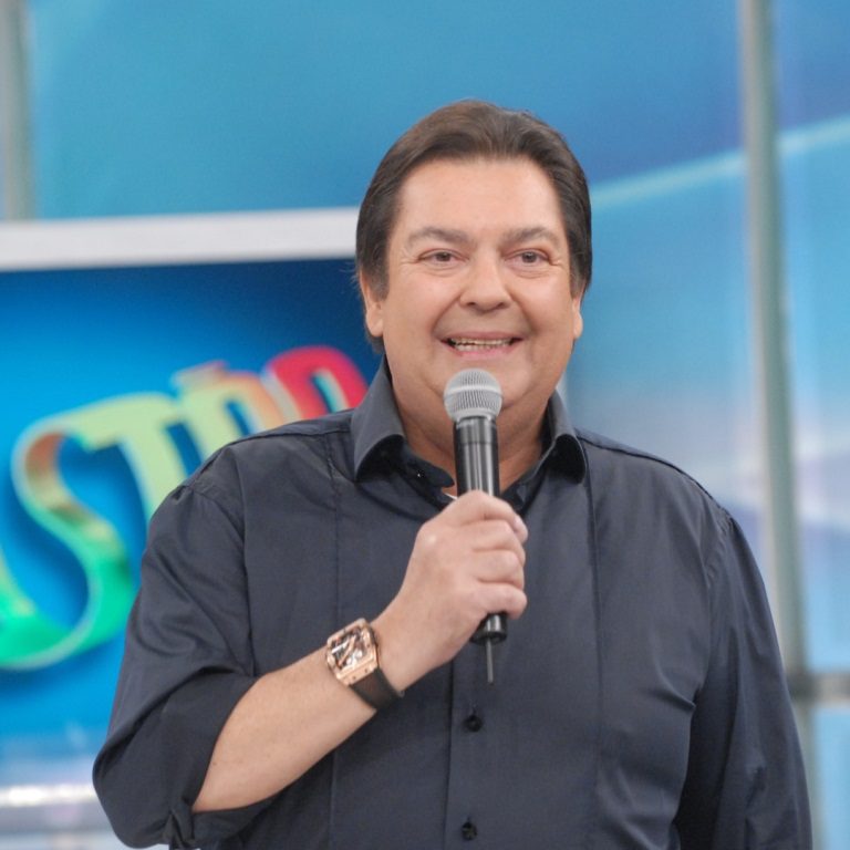 fausto-silva-no-domingao-do-faustao-1380568093439_1920x1080
