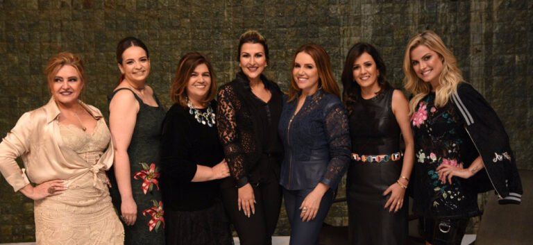 Helena Ribeiro Gheisa Leão Martha Medeiros Ina Freitas Ivana Menezes Aline Peixoto e Polly Stemut