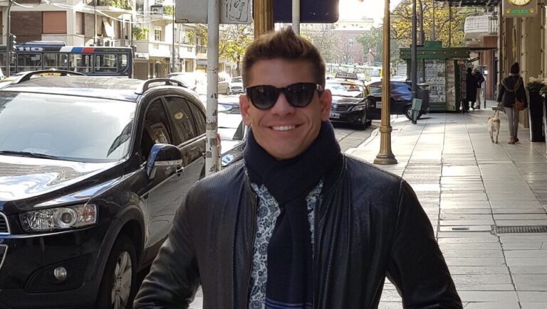 o empresa?rio e produtor daniel soeiro vai receber os convidados no camarote vavatur