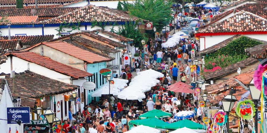 abih_e_populacao_se_unem_para_realizacao_do_carnaval_pirenopolis_2017