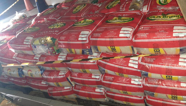 Cestas basicas_Solidarios da 44 (1)