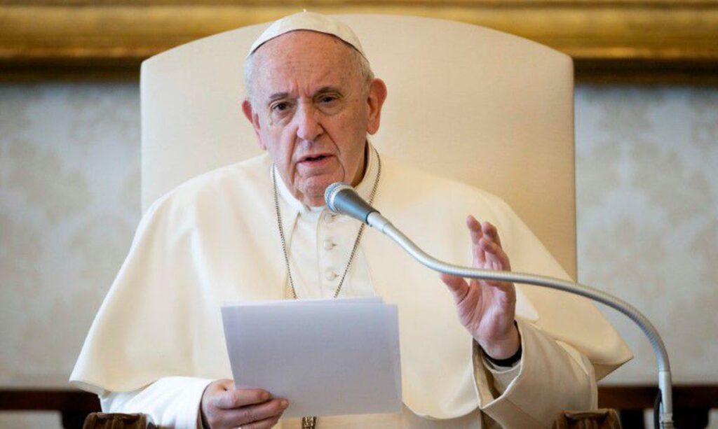 2020-03-23t133000z_1_lynxmpeg2m1a7_rtroptp_3_health-coronavirus-pope