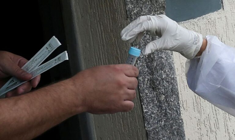 2020-04-14t184324z_43542302_rc2h4g94c669_rtrmadp_3_health-coronavirus-brazil