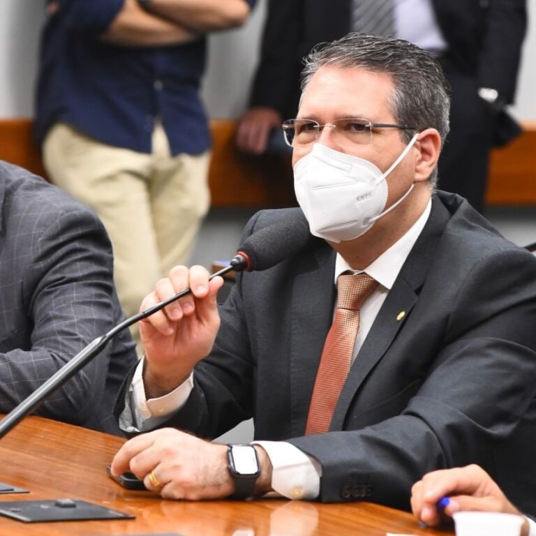 ef6ec7f7-e43e-46c2-beaf-ef137f2de69a