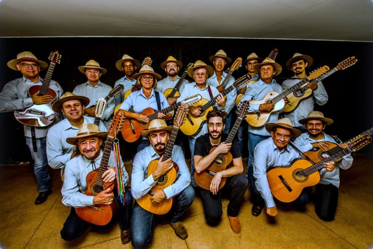 thumbnail_Orquestra Roda de Viola (1)