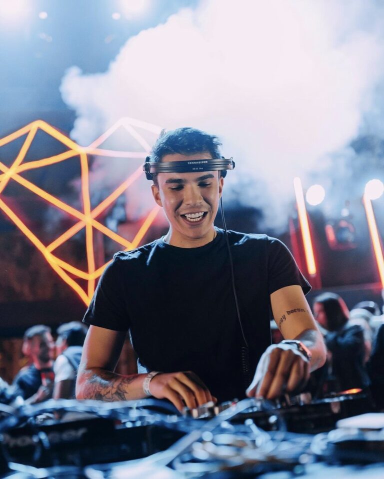 thumbnail_O Dj “KVSH” se apresentará na 2ª edição do evento “Piri Sunset”, dia 7 de setembro, no “Piri Lounge” (2)