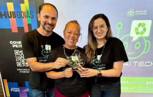 "Equipe do Sistema OCB/GO vence Hackathon GO! Uai Tech com aplicativo inovador para gestão de resíduos em Goiânia"