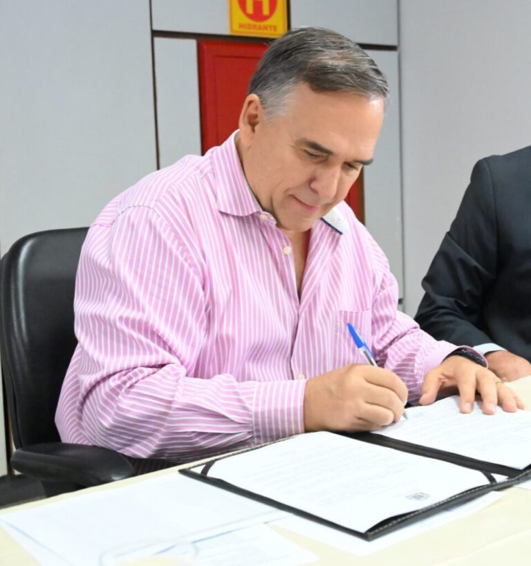 "Goiânia institui Dia Municipal da Pessoa Surdocega para promover inclusão e combate à discriminação"