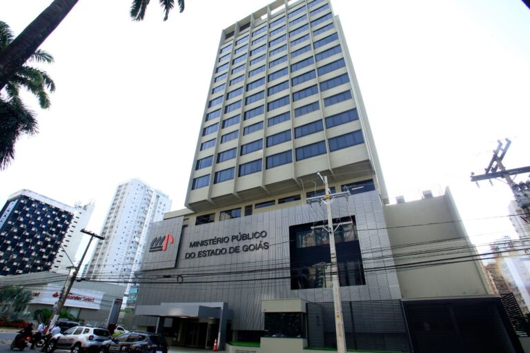 "Processo Seletivo para Assessor(a) de Promotoria em Aparecida de Goiânia: Inscrições Abertas até 22/04/2025"