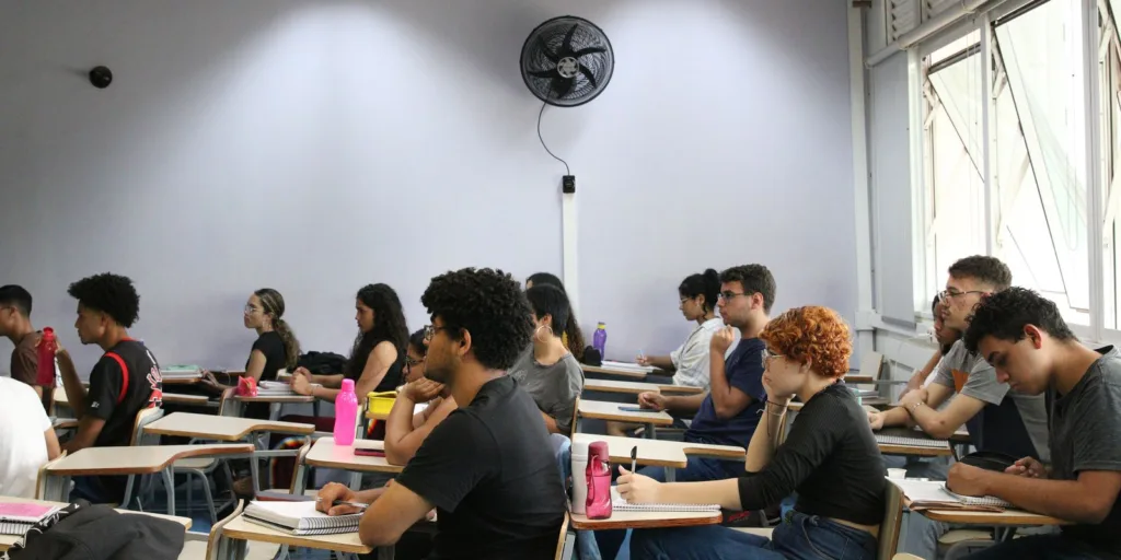 Cursinhos populares abrem inscrições a partir de 22 de abril