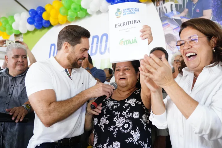 Bruno Peixoto leva o Programa Deputados Aqui a Santa Helena e reforça o papel social da Alego