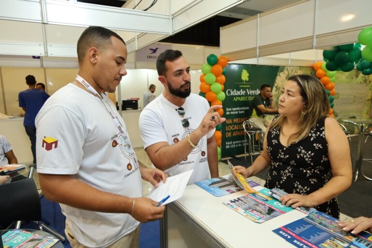 Título: 3ª Edição do Feirão do Imóvel em Aparecida de Goiânia oferece condições exclusivas e facilidades para compra de imóveis
(Alternativa mais direta e resumida, caso prefira: "Feirão do Imóvel em Aparecida reúne 40 empreendimentos com ofertas exclusivas de 10 a 13 de abril")