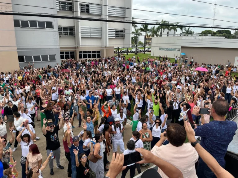 c89931f5-8a37-48e4-98eb-1026a2fcfe72-1