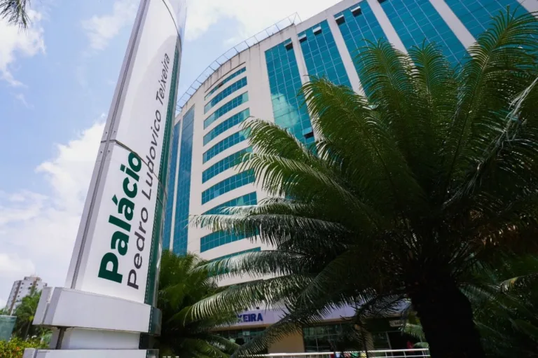 "Governo de Goiás decreta ponto facultativo em dias próximos à Sexta-feira Santa e feriado de Tiradentes"