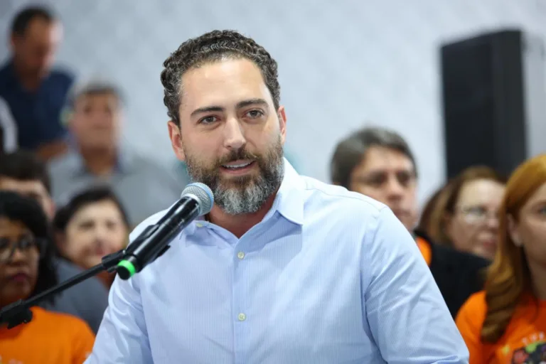 "Lei sancionada em Goiás fortalece direitos e amplia apoio a pacientes com câncer, proposta por Lucas do Vale"