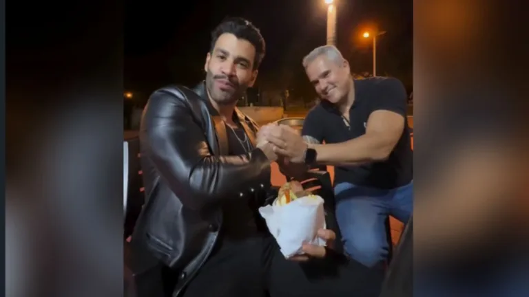 Gusttavo Lima saboreia sanduíche em pit dog tradicional de Goiânia após show