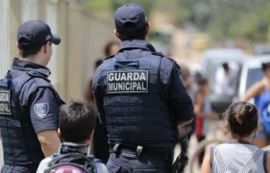 Senado aprova proposta que equipara guardas municipais e agentes de trânsito a órgãos de segurança pública.