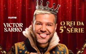 Victor Sarro apresenta seu show O Rei da 5ª Série em Goiânia.
