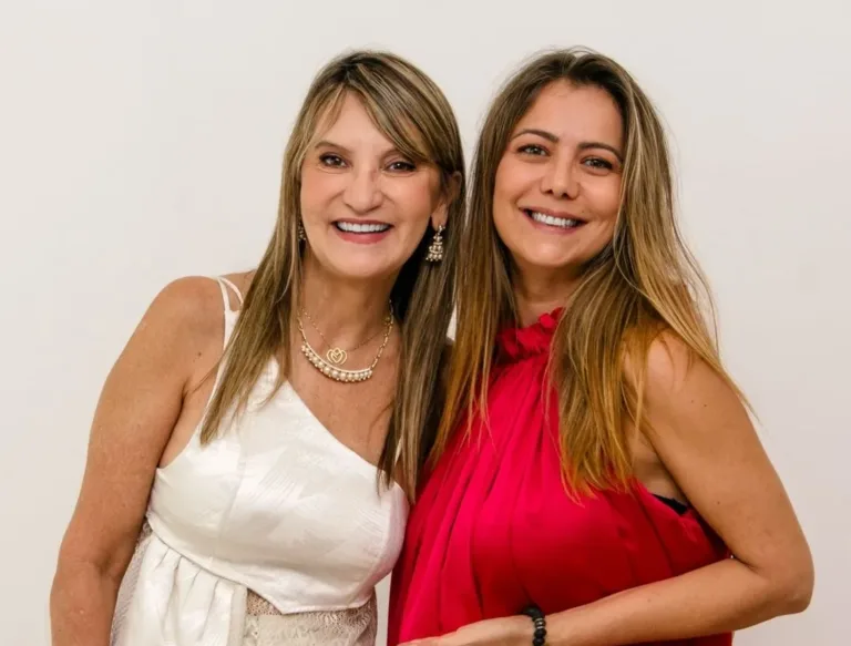 A estilista Maisa Gouveia e a atriz Simone Soares