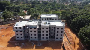Aqui está uma opção de título para o conteúdo fornecido:  "Aparecida de Goiânia vai iniciar obras de mais 800 apartamentos para famílias de baixa renda"