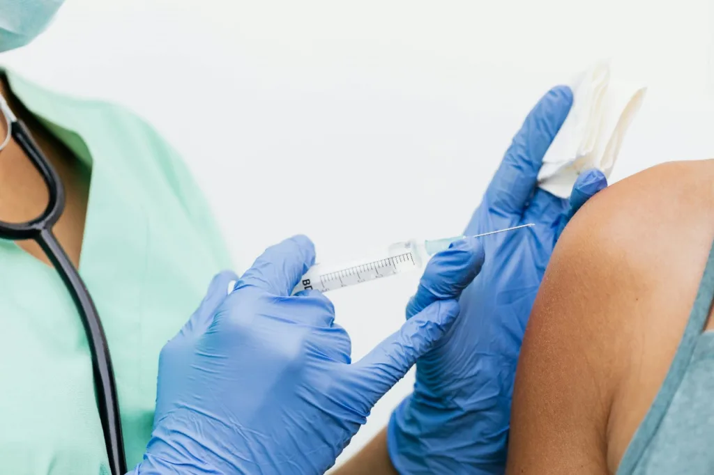 Goiânia Intensifica Vacinação contra Gripe em Novo Dia "D" para Aumentar Cobertura Vacinal.