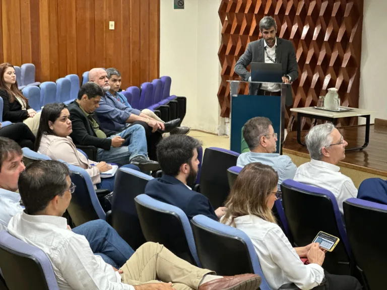 SINDILABS e entidades da saúde discutem com Ipasgo novo contrato para melhorar atendimento a usuários