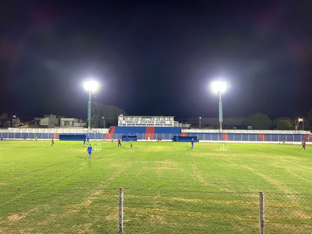 Trindade: Estádio Abrão Manoel da Costa é Inaugurado com Nova Iluminação em LED