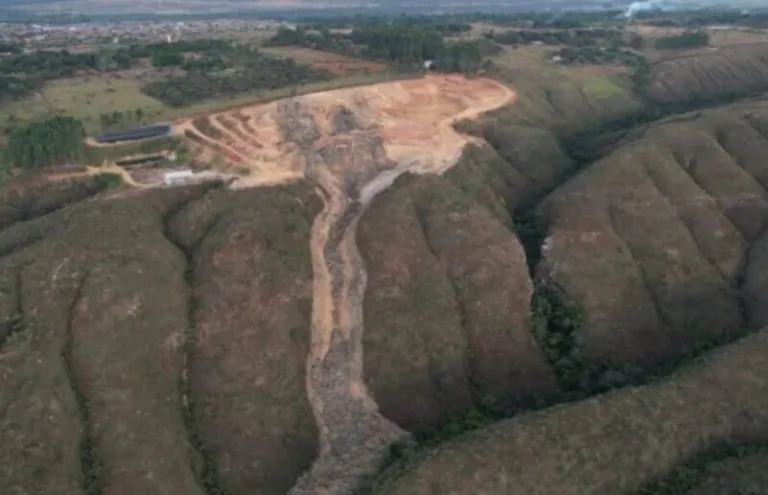 Justiça bloqueia R$ 17,1 milhões da empresa do lixão de Padre Bernardo após desastre ambiental