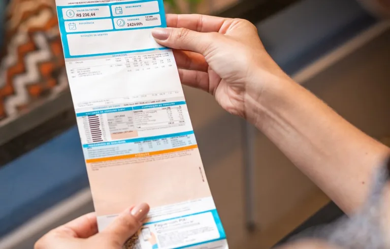 Bandeira Vermelha Patamar 2 é Acionada e Aumenta Conta de Luz em Agosto