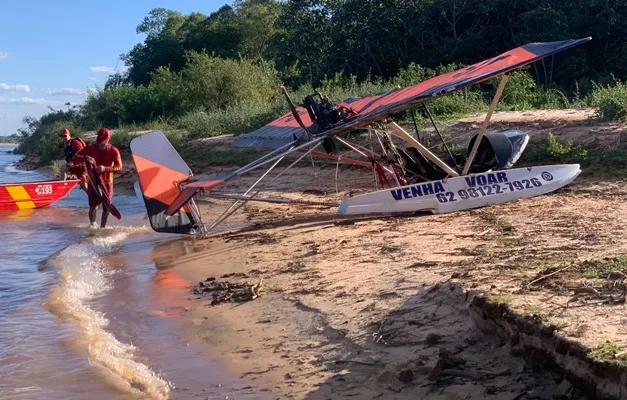 Ultraleve Cai no Rio Araguaia em Nova Crixás e Piloto é Resgatado sem Ferimentos