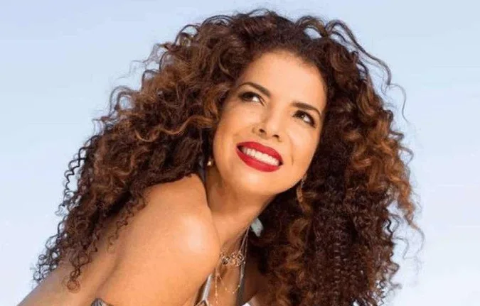 Vanessa da Mata anuncia show em Goiânia com sucessos que marcaram gerações