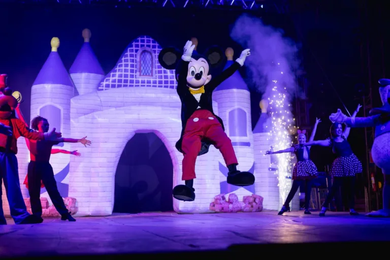 Goiânia recebe “Disney Magic Show” com personagens icônicos e espetáculo imersivo no Circo Maximus