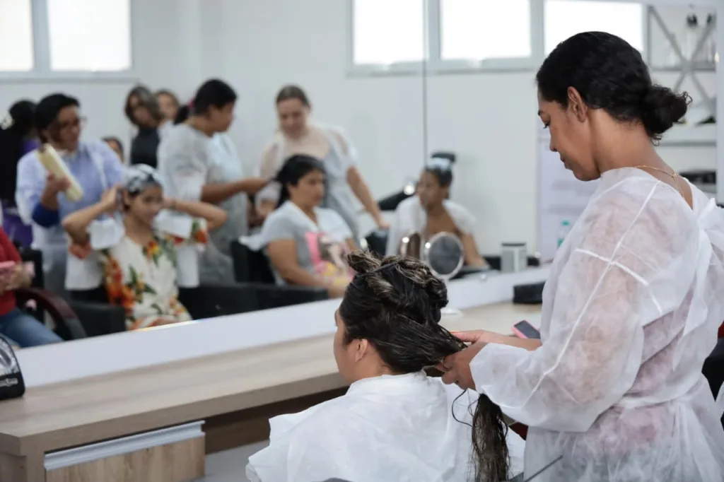 Aparecida de Goiânia oferece cursos profissionalizantes gratuitos para mulheres