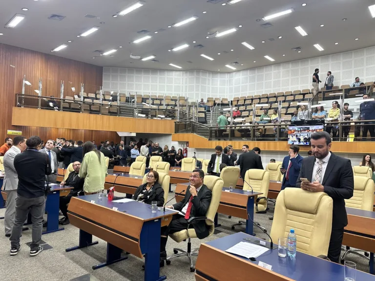 CEI do Limpa Gyn: partidos definem nomes em meio a exonerações e acusações de retaliação em Goiânia