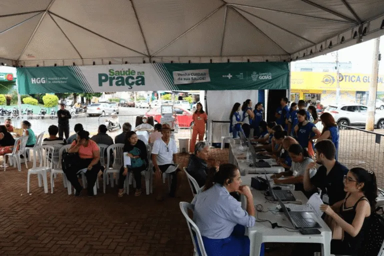 Atendimento no Saúde na Praça