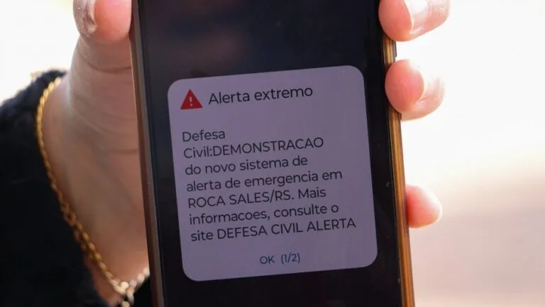 Defesa Civil fará teste com envio de mensagens de alerta neste sábado