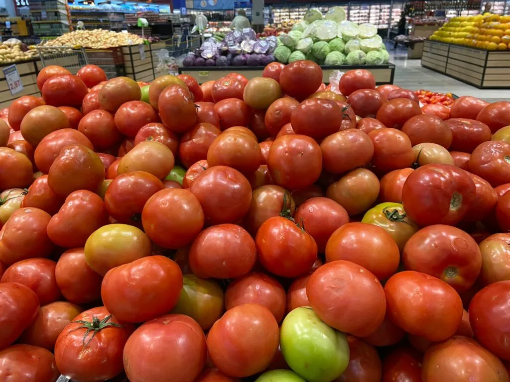 Procon Goiânia divulga variação de até 242,29% nos preços da cesta básica