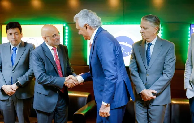 Goiás e Índia estreitam laços: Caiado defende parcerias em agronegócio, tecnologia e mineração com novo embaixador