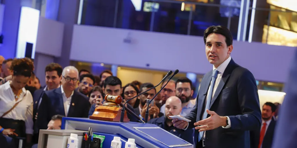 Obra do túnel Santos-Guarujá deve começar no fim do ano, diz ministro