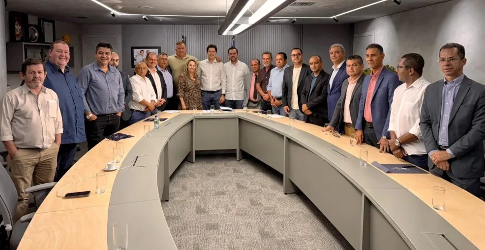 Vereadores de Aparecida de Goiânia se reúnem com vice-governador Daniel Vilela para apresentar demandas