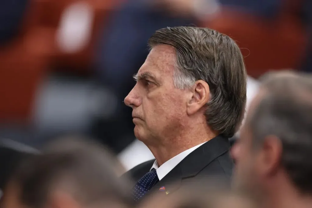 STF tem maioria para condenar Bolsonaro por organização criminosa