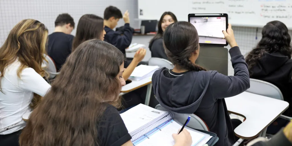 Cartilha de redação do Enem 2025 está disponível para consulta