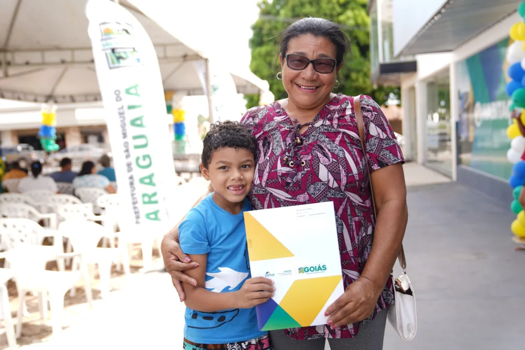 Ao todo serão beneficiadas, nesta segunda-feira (06/10), 100 famílias com cartões do Aluguel Social e 247 com escrituras de imóveis