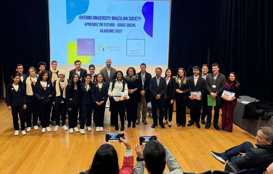 Missão do Aprendiz do Futuro é recebida na Universidade de Oxford
