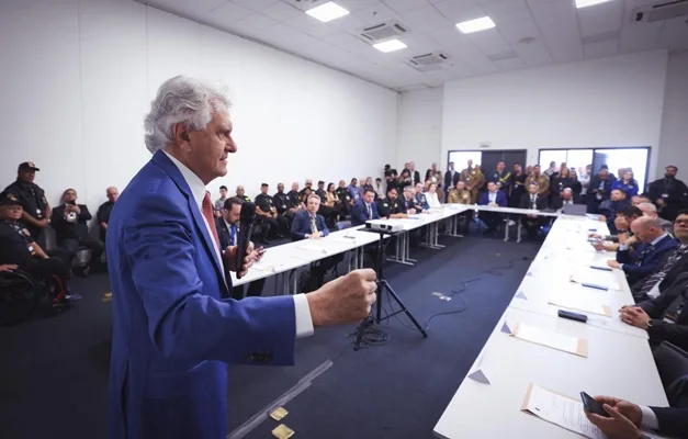 Caiado apresenta resultados da segurança pública de Goiás em congresso internacional