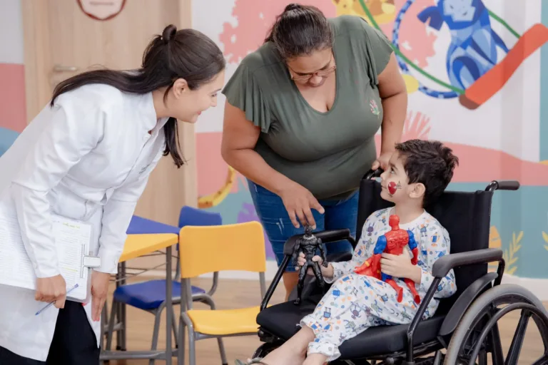 Cora: Esperança e tratamento de ponta para crianças com câncer em Goiás