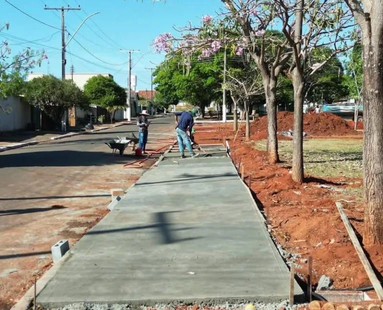 Cristianópolis revitaliza Praça Sucupira e Estádio Sandoval Prudente para lazer e esporte