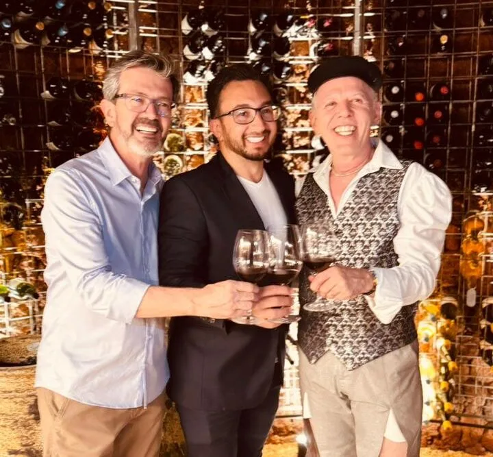 Decanter Goiânia e Sommelier José Filho Levam Experiência Vinícola à Morar Mais Goiânia