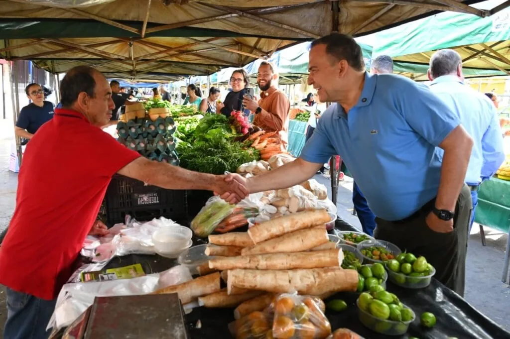 Banheiros climatizados garantem conforto e dignidade para trabalhadores em mais de 60 feiras de Goiânia